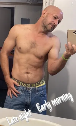 OnlyFans cuenta james-233 header 2