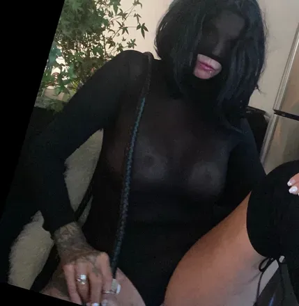 OnlyFans cuenta maskeddddesires avatar 1