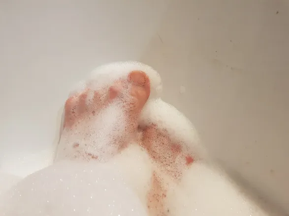 OnlyFans cuenta down_bad_mango header 2