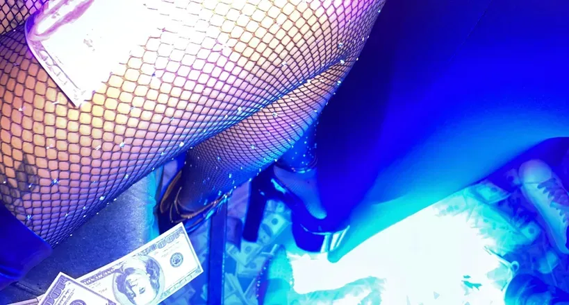 OnlyFans account  glxxwwww header 2