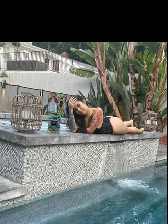 OnlyFans cuenta burmababe header 2