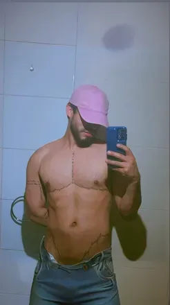 OnlyFans cuenta jhkyuigfghhjg avatar 1