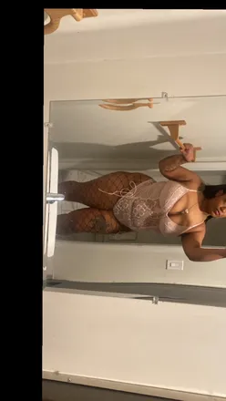 OnlyFans cuenta fvckn_nya header 2