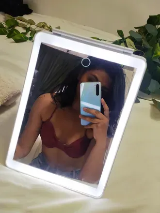 OnlyFans cuenta karen.v00 avatar 1