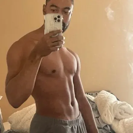 OnlyFans cuenta phoebegymbro avatar 1