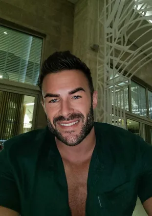 OnlyFans cuenta u185396098 header 2