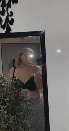 OnlyFans account  mel.sch01 avatar 1