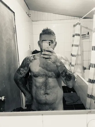 OnlyFans cuenta u226686827 header 2