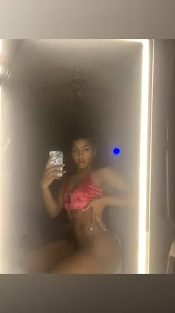 OnlyFans cuenta therealcartier header 2