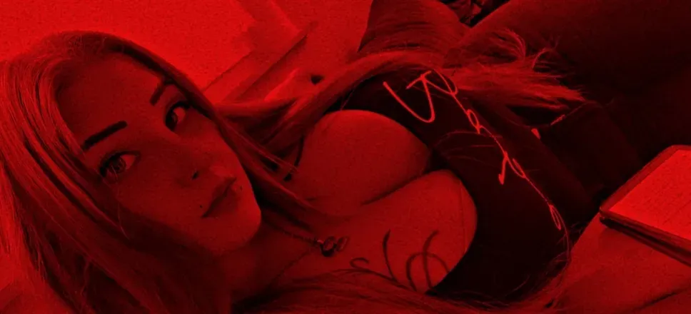 OnlyFans cuenta maaikerobben header 2