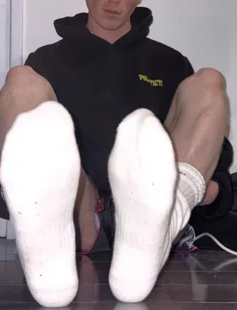 OnlyFans account  roberttwinkfeet avatar 1