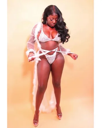 OnlyFans cuenta cococali3nt3 header 2