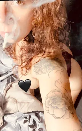 OnlyFans cuenta mamamarijuana420 avatar 1