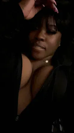 OnlyFans cuenta prettyblackshun header 2