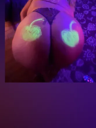 OnlyFans cuenta cherryred88 avatar 1
