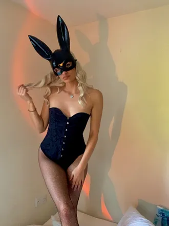 OnlyFans account  mxskbny header 2