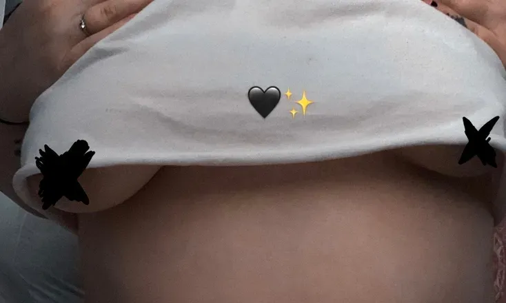 OnlyFans cuenta strangertaeds header 2