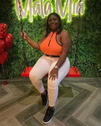 OnlyFans cuenta mami_alee avatar 1