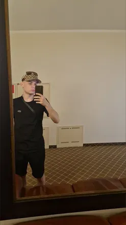 OnlyFans account  wolfimalik avatar 1