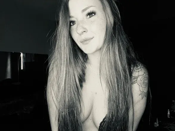 OnlyFans cuenta kyybabyy26 header 2