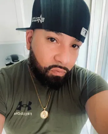 OnlyFans account  equest911 avatar 1
