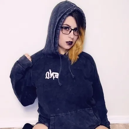 OnlyFans cuenta thatemochick93vip header 2