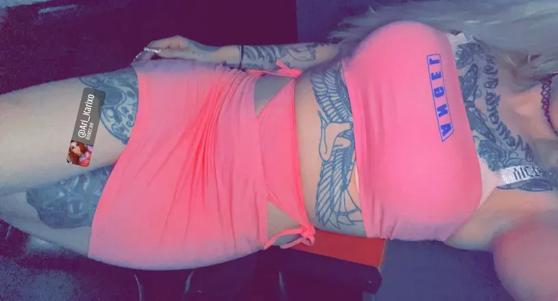 OnlyFans cuenta arianaaaxox header 2