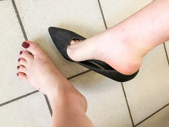 OnlyFans cuenta missfeet369 header 2