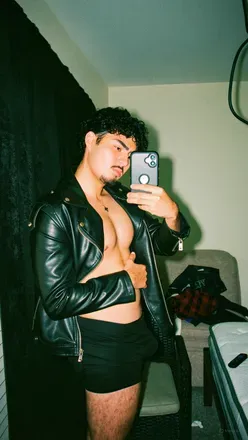 OnlyFans cuenta come4mej header 2