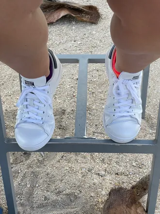 OnlyFans account  shoesmywomanwears header 2