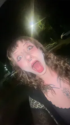 OnlyFans account  missmrow avatar 1