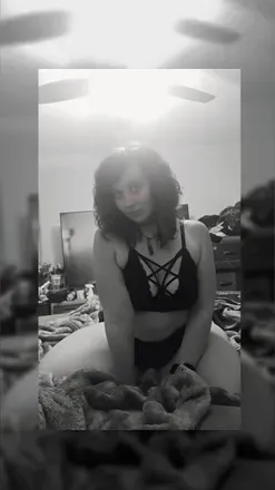 OnlyFans cuenta mrs.kitty697 avatar 1