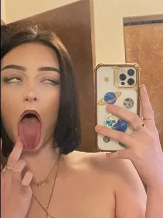 OnlyFans account  heylxlitahey avatar 1