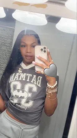OnlyFans account  london_deshae avatar 1