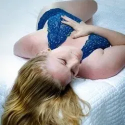 OnlyFans cuenta warmlikeamber avatar 1