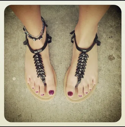 OnlyFans cuenta little.foot.bree header 2