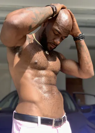 OnlyFans cuenta blklumbrjak header 2