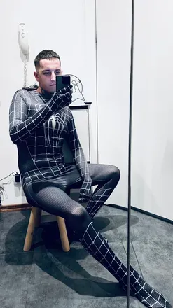 OnlyFans account  kadevice avatar 1