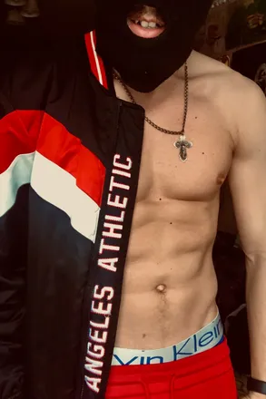 OnlyFans cuenta just_do_nothing_bro header 2