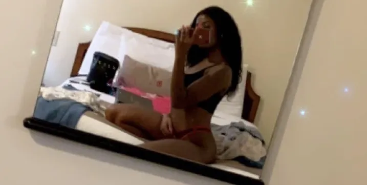 OnlyFans cuenta thestalii header 2
