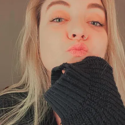 OnlyFans account  bethmacc avatar 1