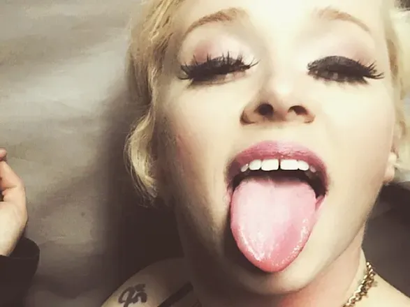 OnlyFans cuenta lululove1111 header 2