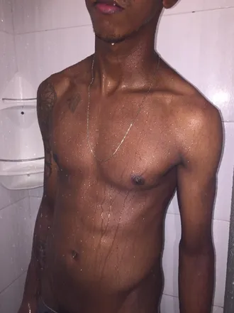 OnlyFans account  lucashenrivini header 2