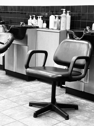 OnlyFans account  spicyhairstylist header 2
