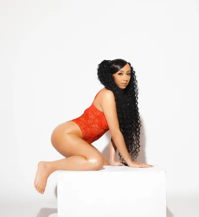 OnlyFans cuenta sunniifree header 2