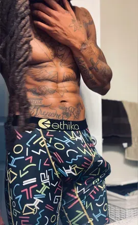 OnlyFans cuenta tattoosnwood avatar 1
