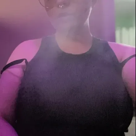 OnlyFans cuenta radiantlyrowan avatar 1