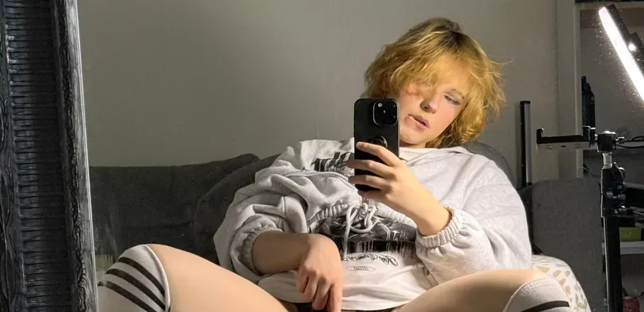 OnlyFans cuenta luxthefemboiii header 2