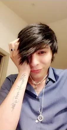 OnlyFans account  phoenix90 avatar 1