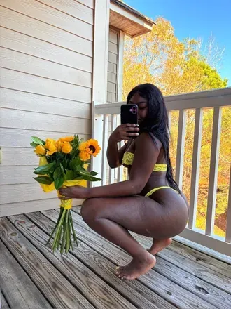 OnlyFans cuenta nylacherry header 2
